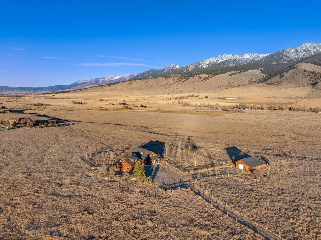 Elbow Creek - Land
