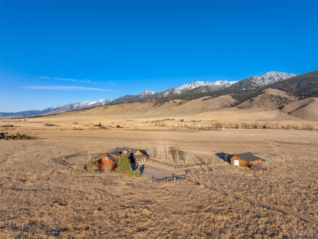 Elbow Creek - Land