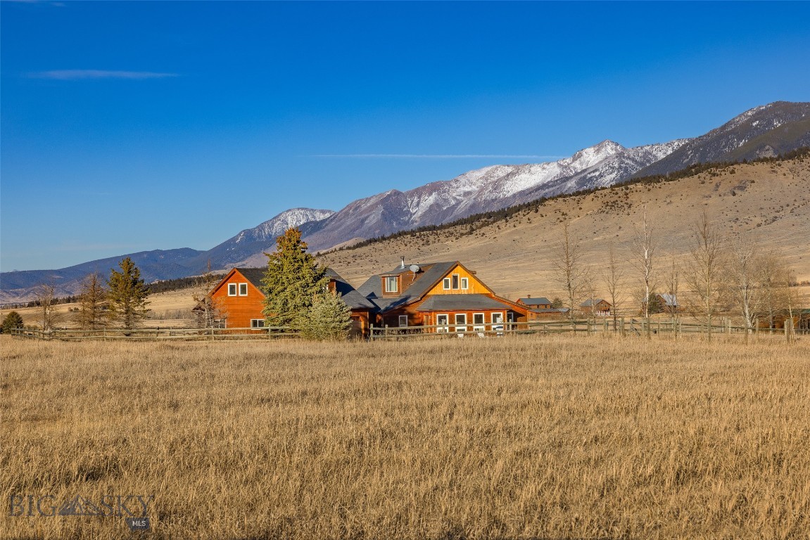 Elbow Creek - Land