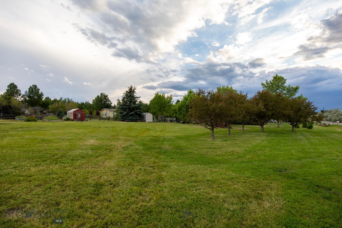 Clover Meadows - Bozeman - Land