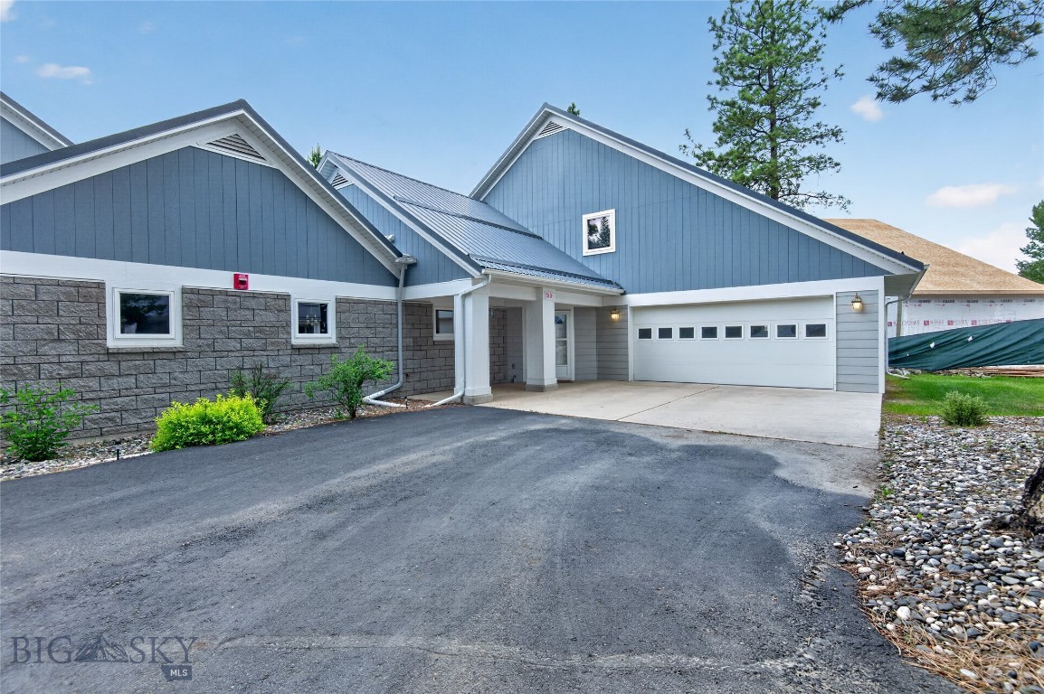 This lovely creek-front condo has been beautifully maintained. It boasts 3-bedroom, 2.5-bathrooms with main-level living and is located is just minutes from Helena. Although it is a 55+ community, Stoney Brook does allow a certain percentage of younger individuals. 
The open-concept living space features a brand-new fireplace insert and surround, perfect for cozy evenings. The carpet in the unit has also been recently updated. Step outside to the private back deck overlooking the creek, which has been recently equipped with a retractable awning for comfortable outdoor entertaining . There is an attached, well sized, 2 car garage. Stoney Brook perks include a private clubhouse, walking trails, and direct access to Prickly Pear Creek. Exterior maintenance, snow removal, and landscaping are all covered by the HOA. Call your agent today to view!