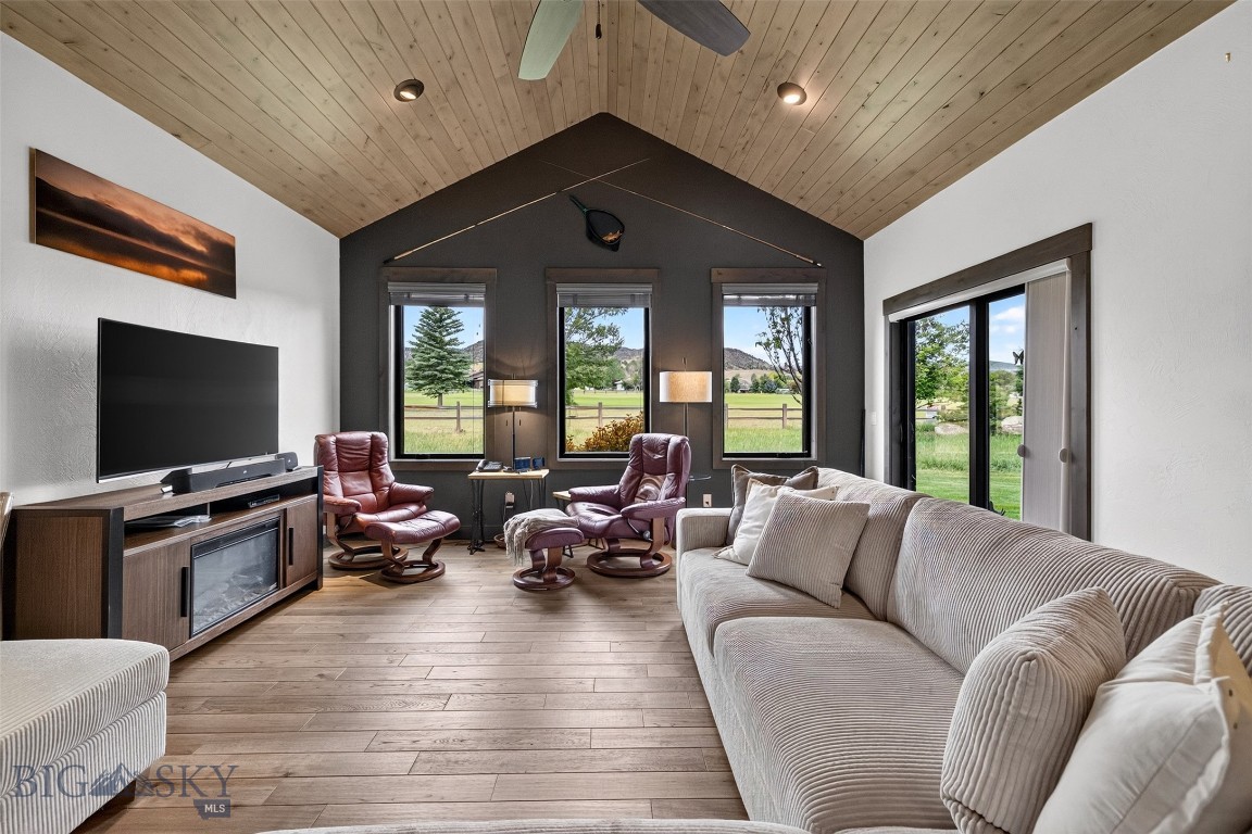 Valley Garden Golf Village - Residential