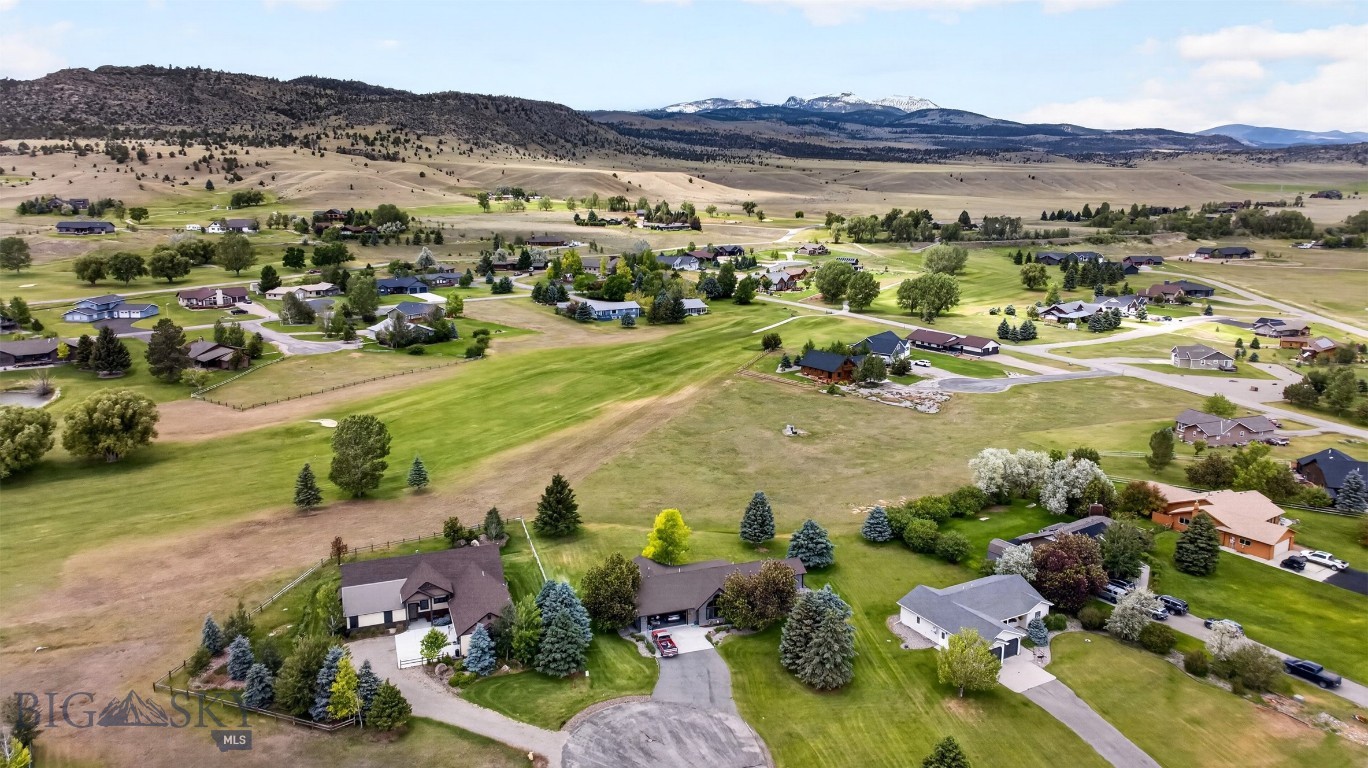 Valley Garden Golf Village - Residential