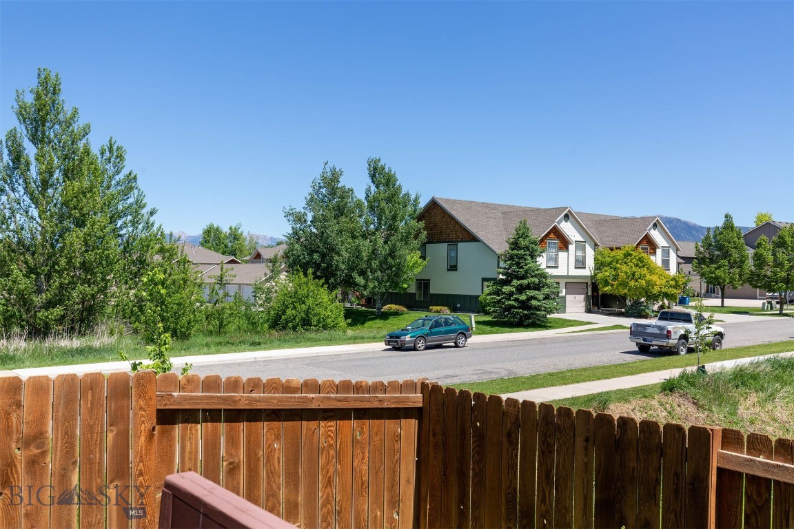 Laurel Glen - Residential