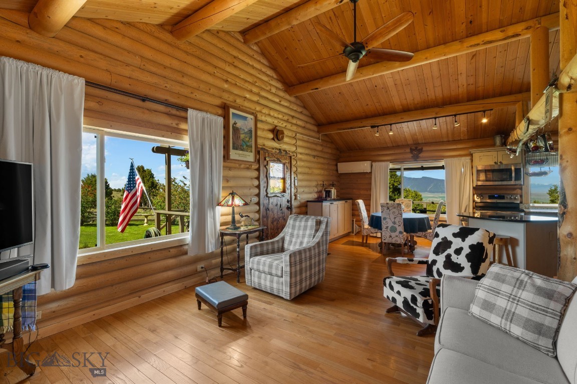 Sundowner Ranch - Residential