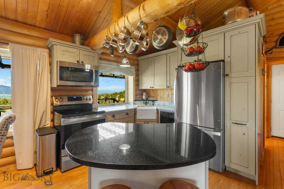 Sundowner Ranch - Residential