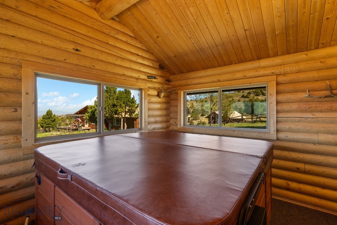 Sundowner Ranch - Residential