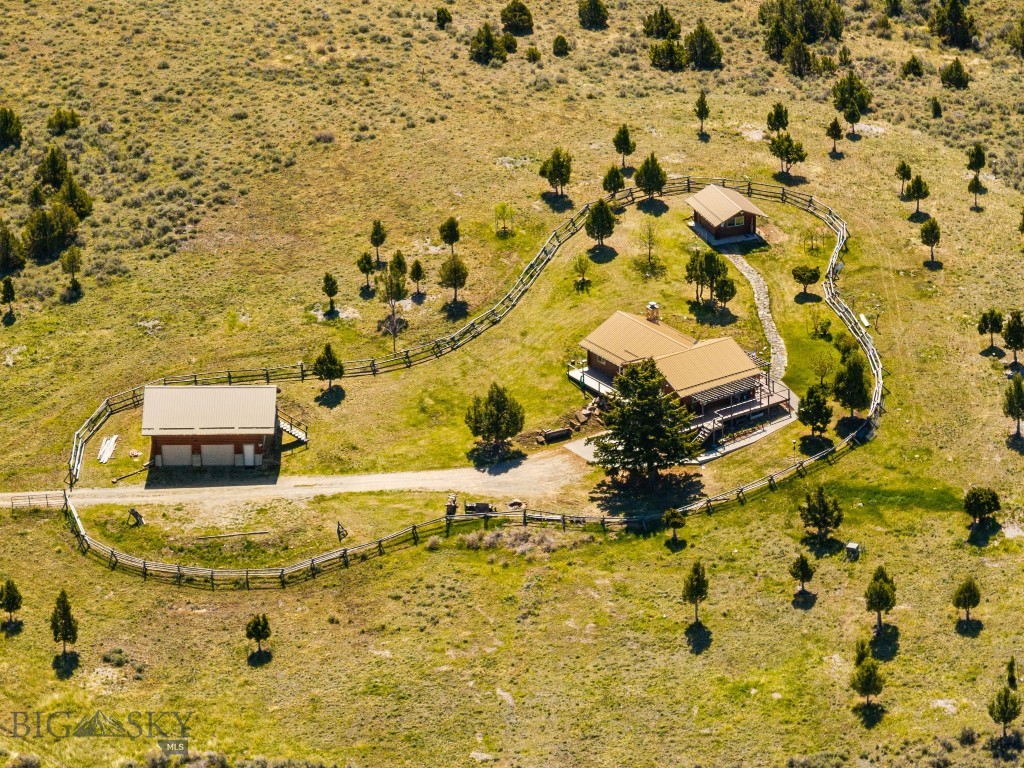 Sundowner Ranch - Residential