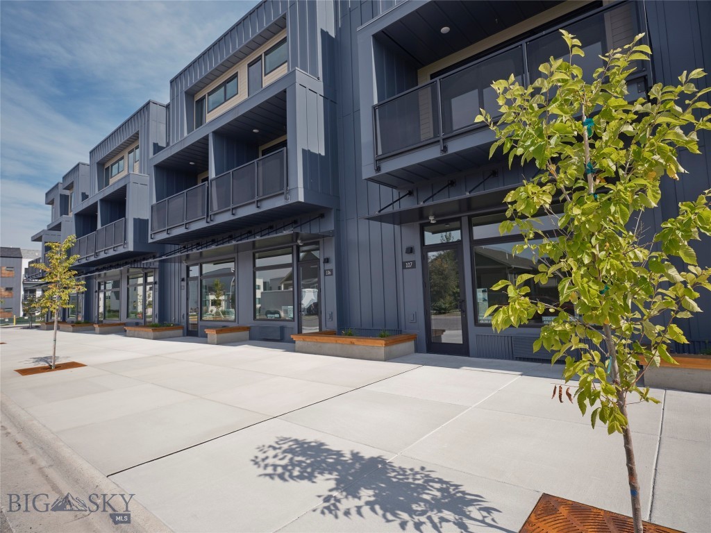 Baxter Meadows - Commercial Lease