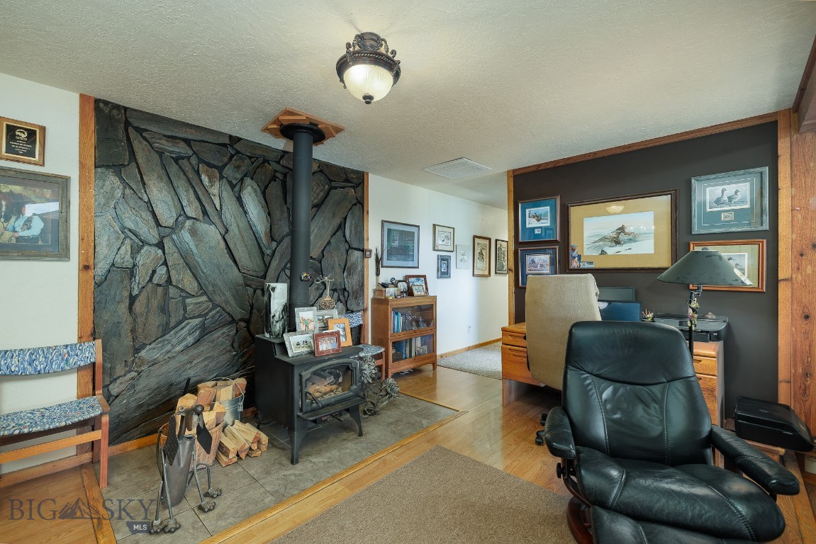 Shining Mountain Unit I - Residential
