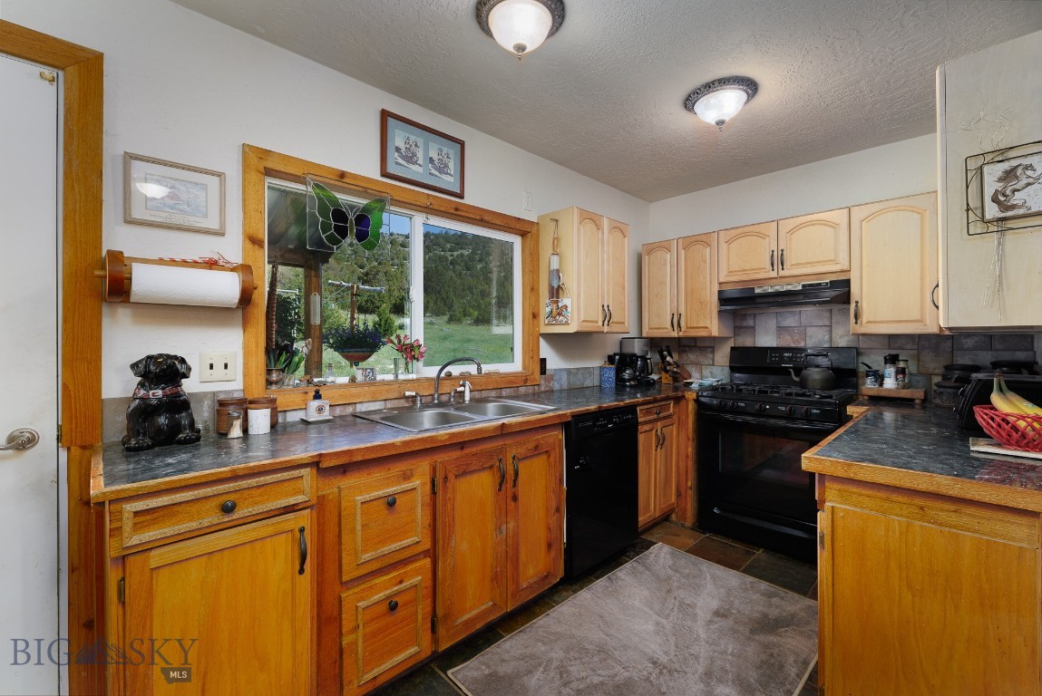 Shining Mountain Unit I - Residential