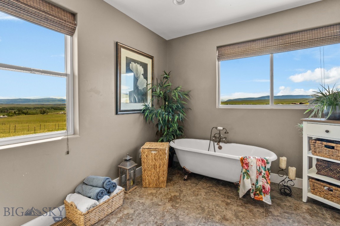 Lovely - Residential