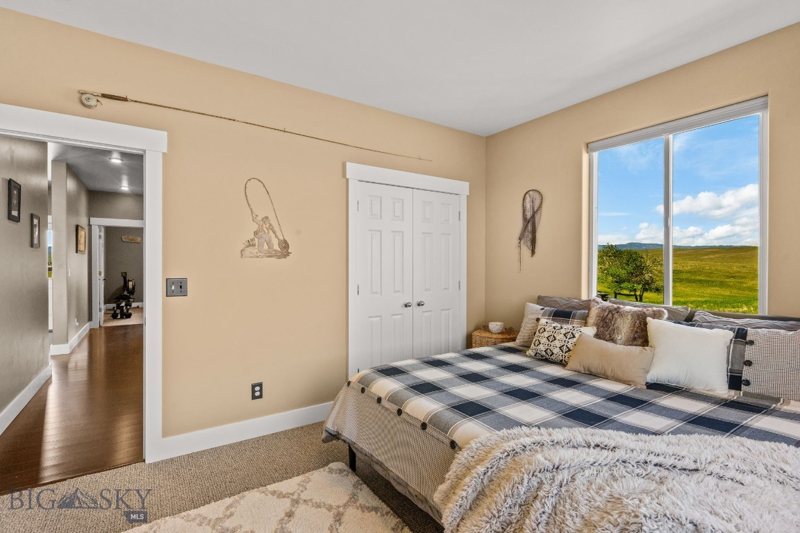 Lovely - Residential