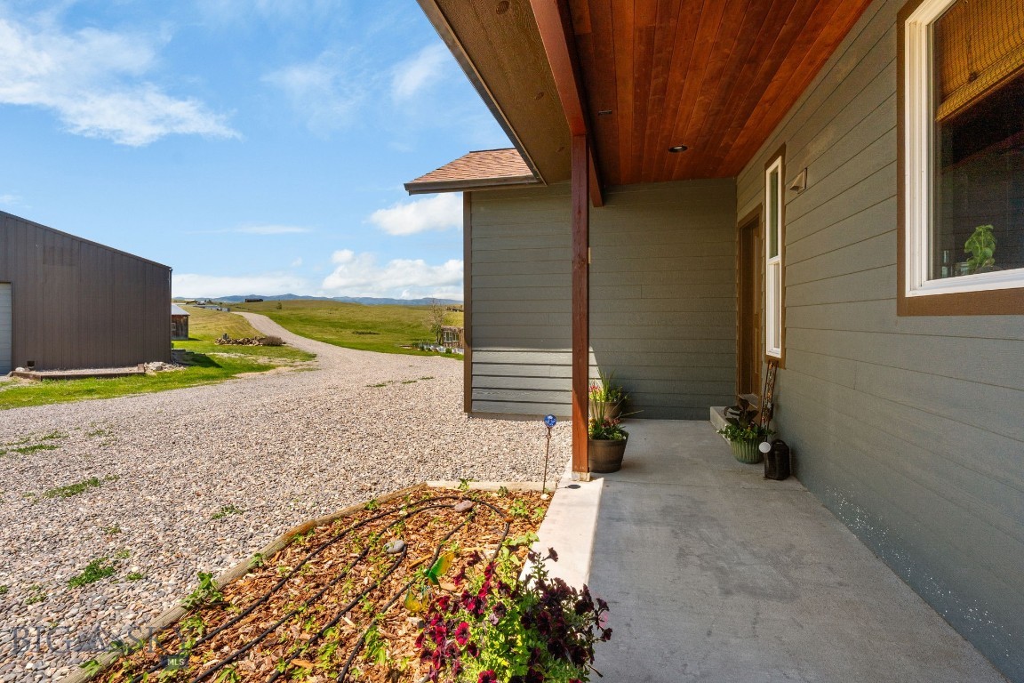 Lovely - Residential