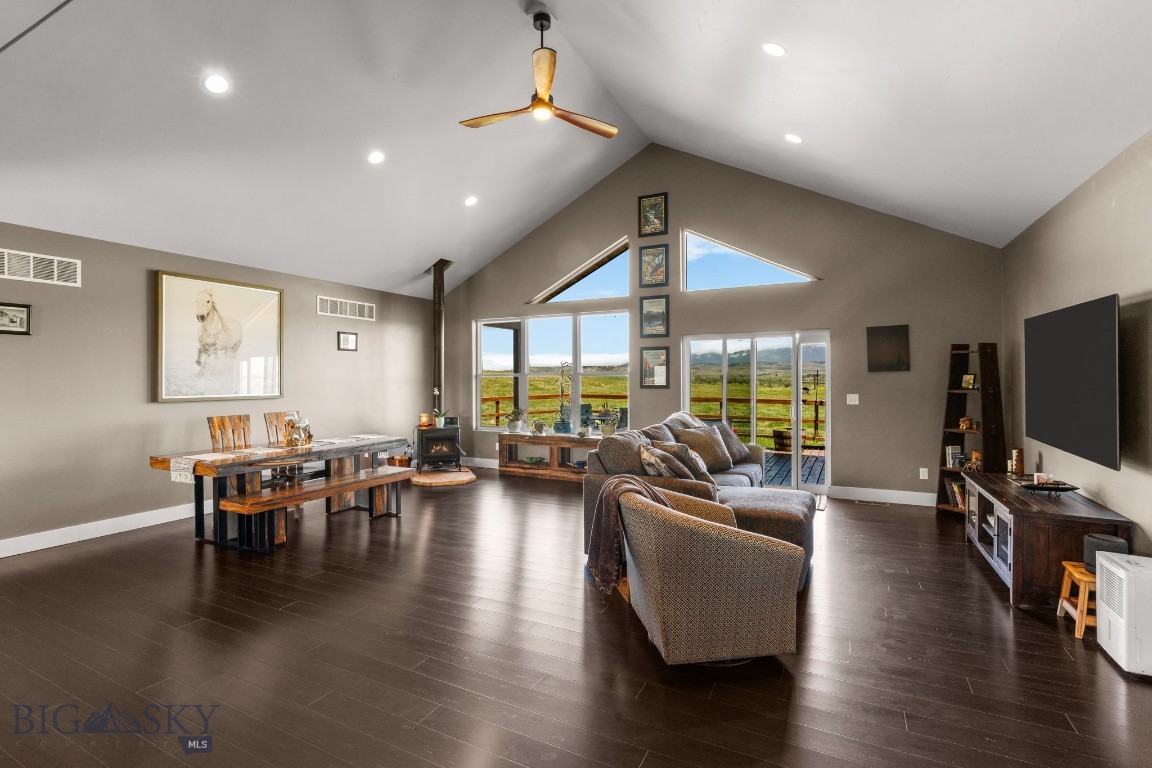 Lovely - Residential
