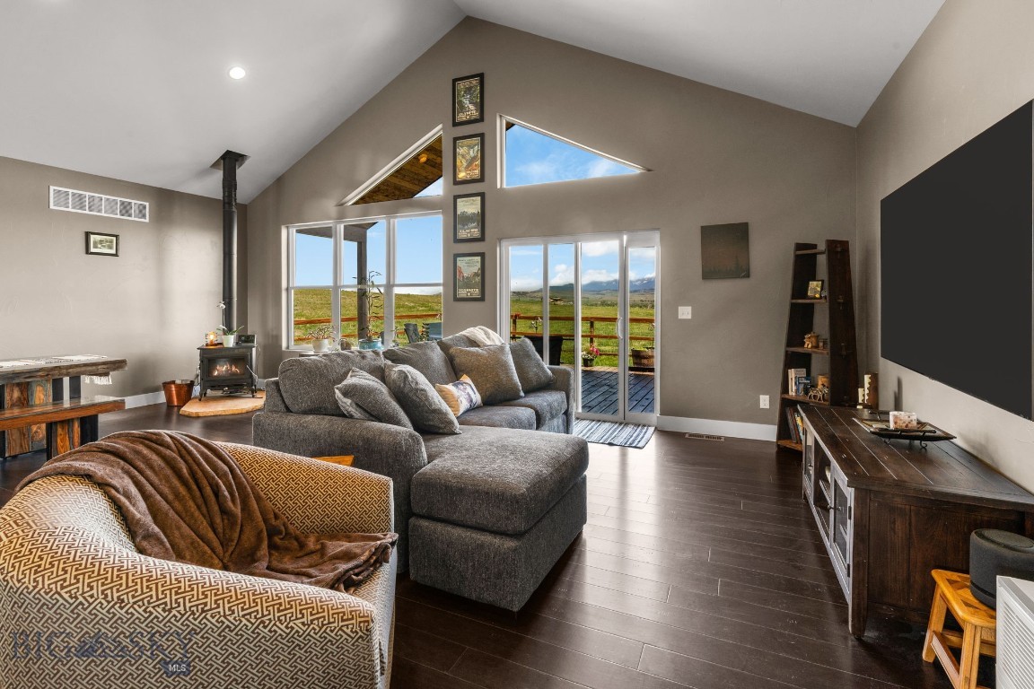 Lovely - Residential