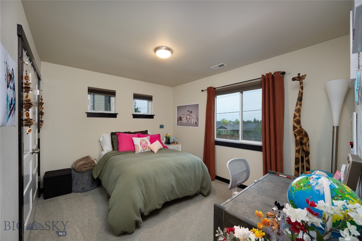 The Lakes at Valley West - Residential
