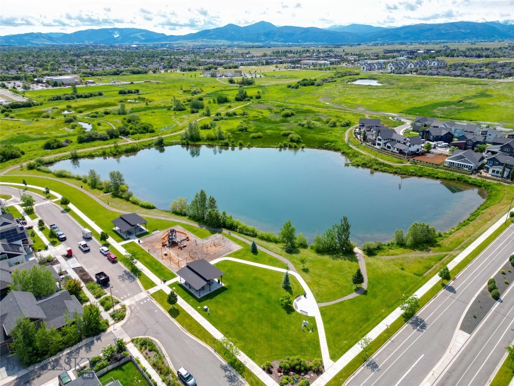 The Lakes at Valley West - Residential
