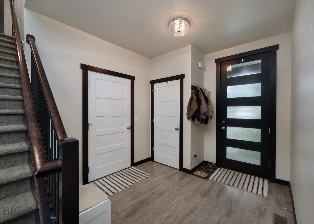 The Lakes at Valley West - Residential