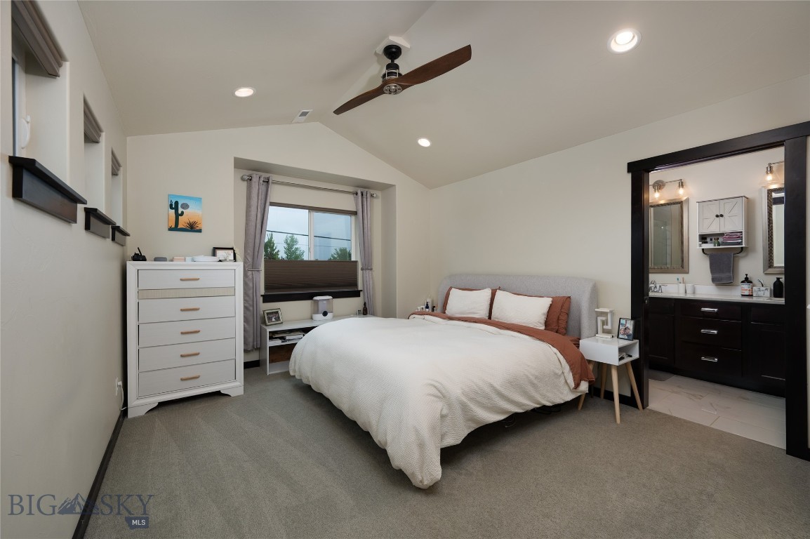 The Lakes at Valley West - Residential