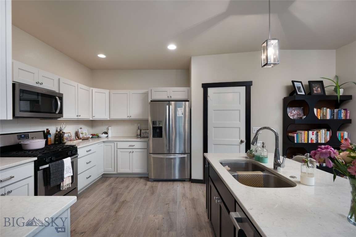 The Lakes at Valley West - Residential