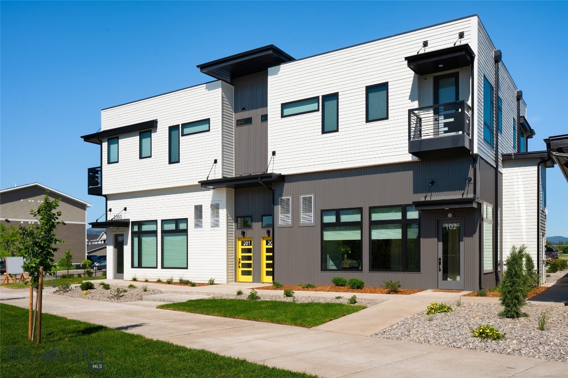 Baxter Meadows - Commercial Lease