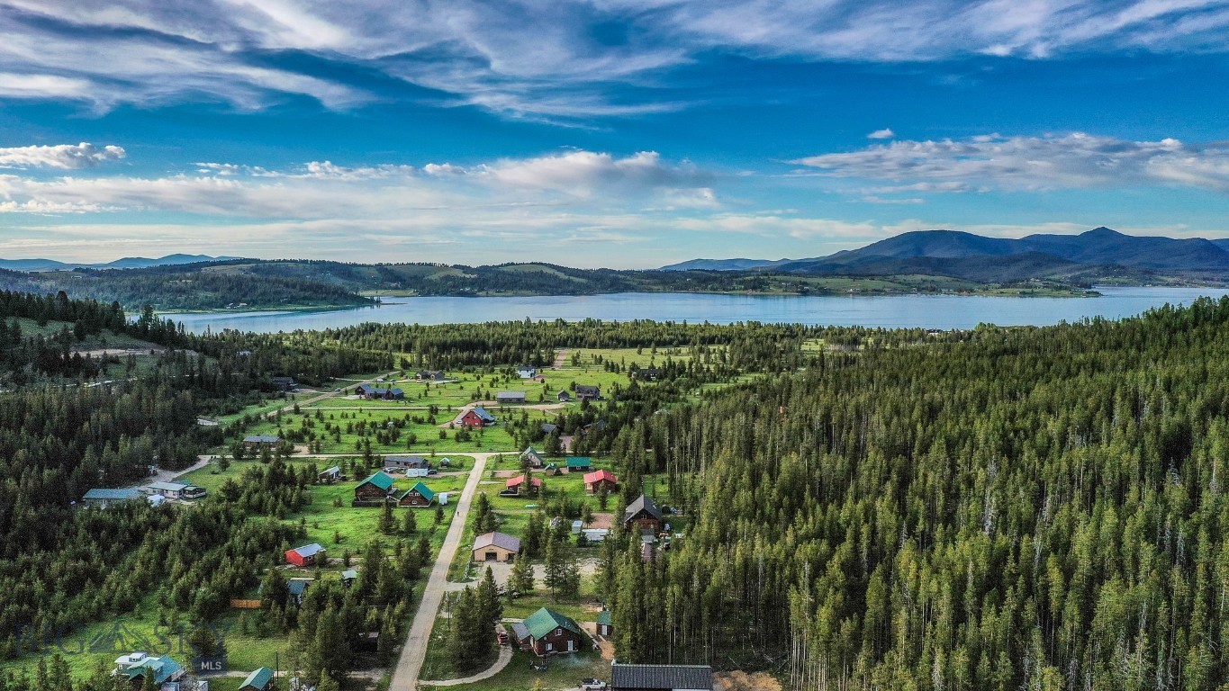 Lake View - Residential