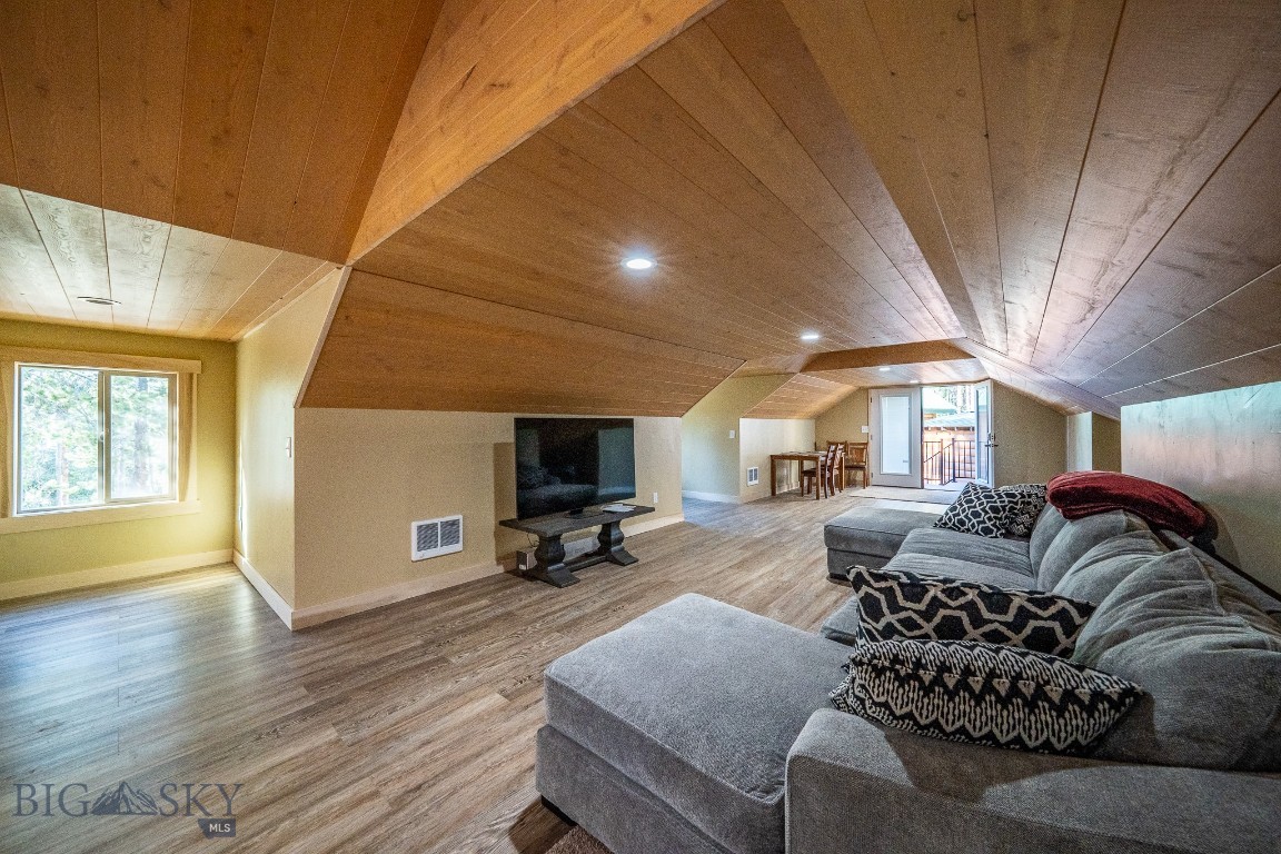 Lake View - Residential