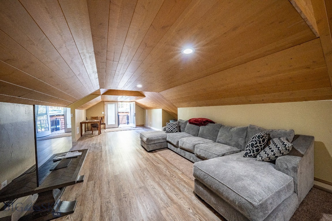 Lake View - Residential