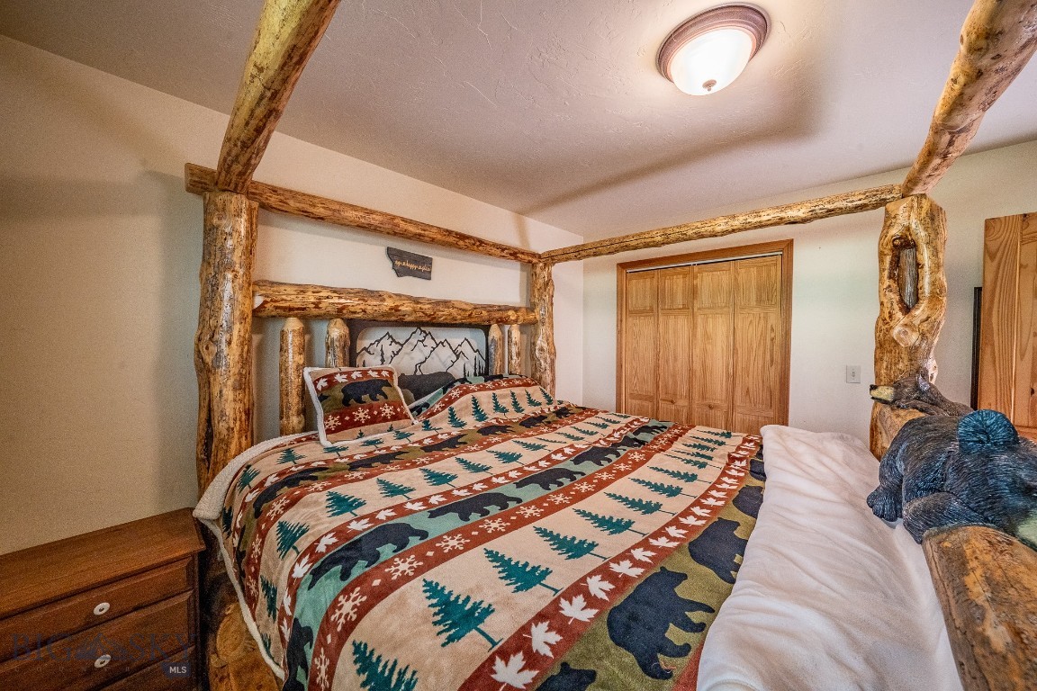 Lake View - Residential