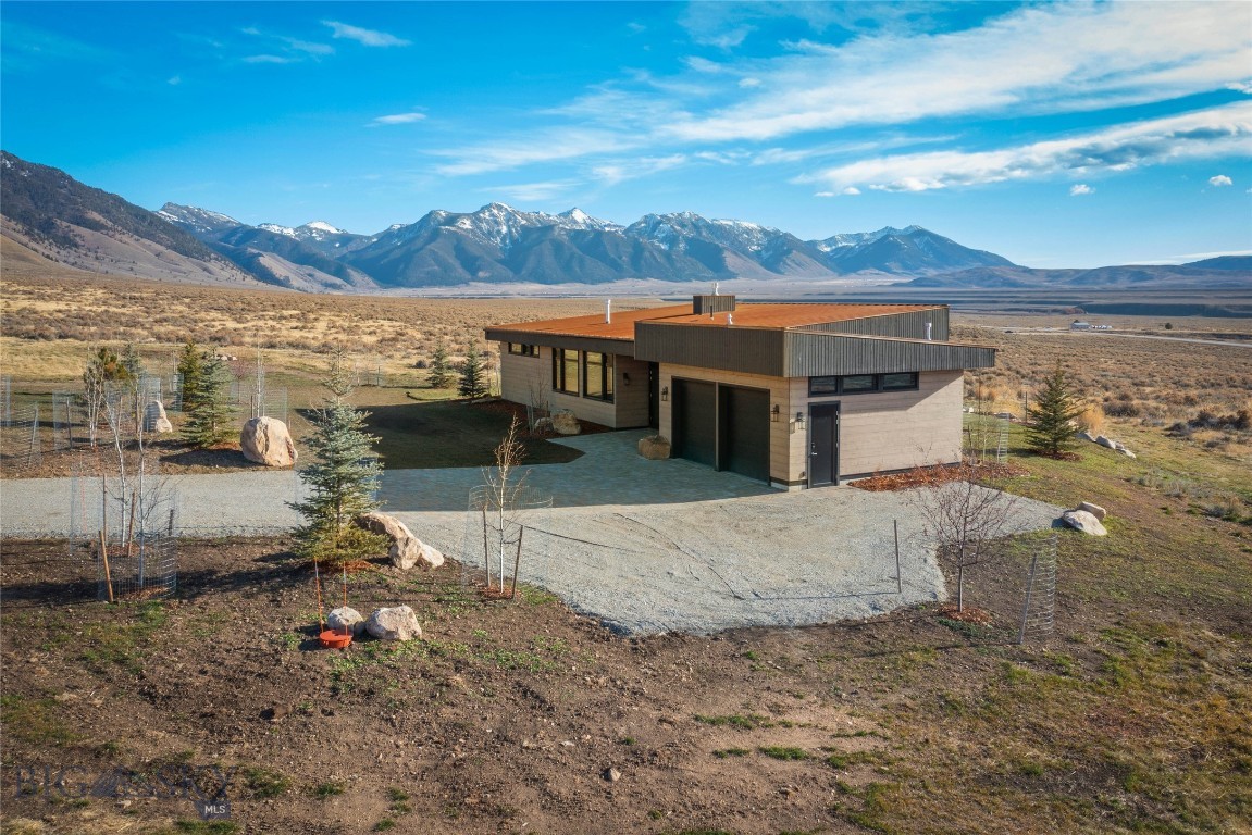 Pine Butte Ranch - Madison County - Residential