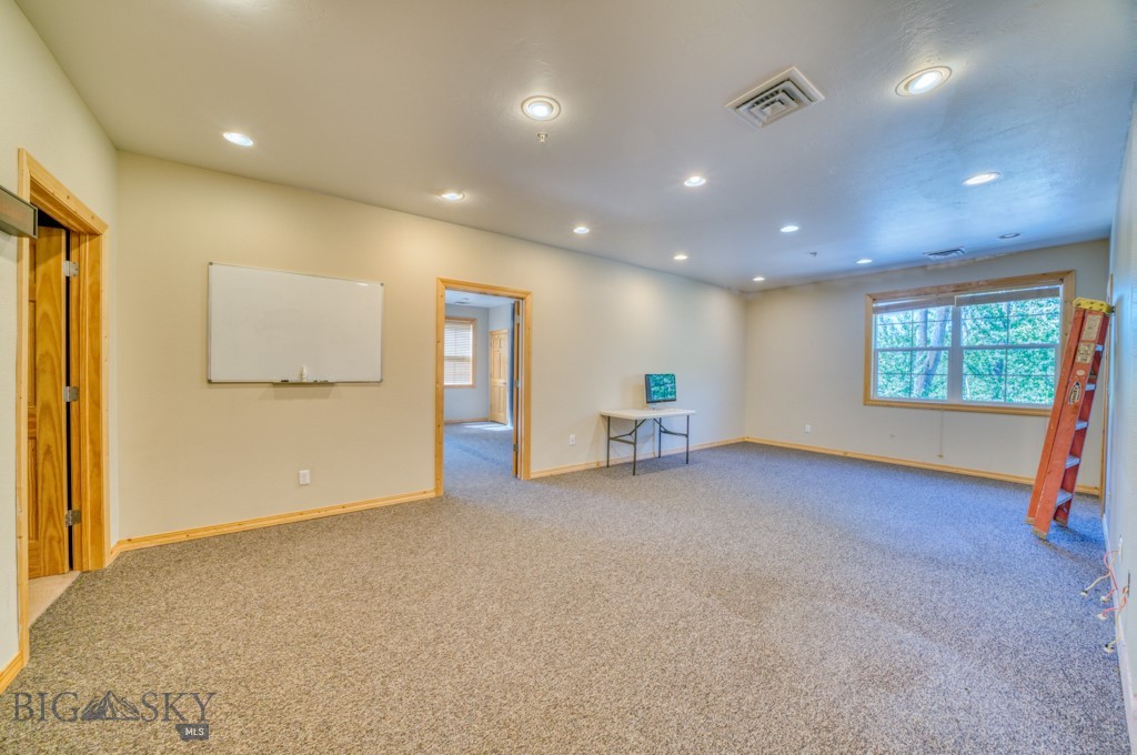 Galactic Park - Commercial Lease
