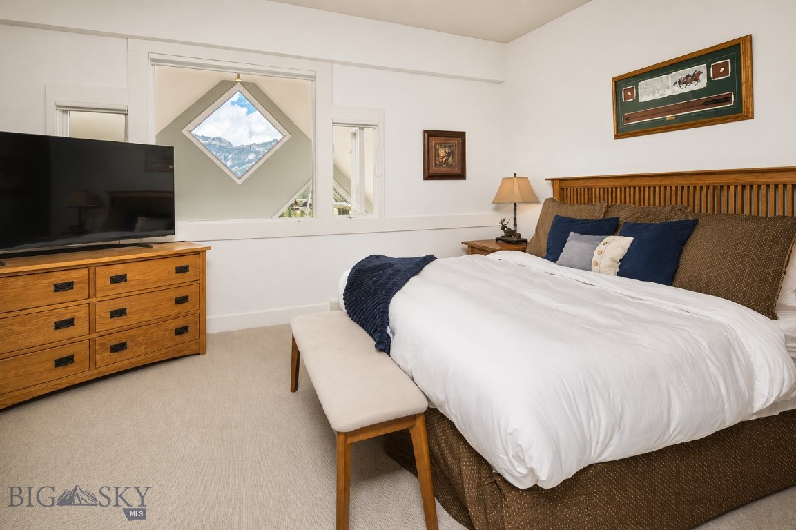 Saddle Ridge Townhomes - Residential