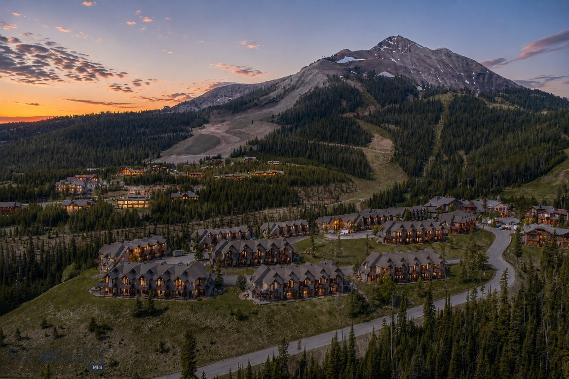 Saddle Ridge Townhomes - Residential