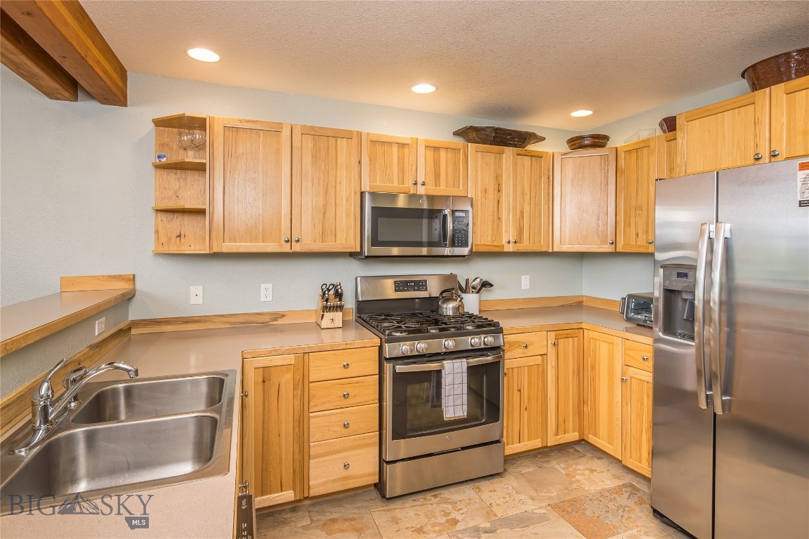 Saddle Ridge Townhomes - Residential