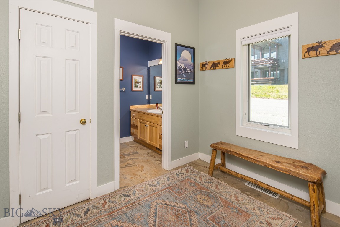 Saddle Ridge Townhomes - Residential