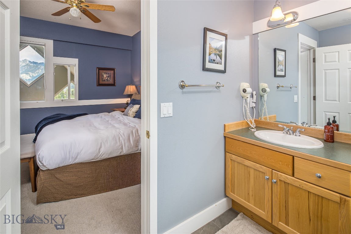 Saddle Ridge Townhomes - Residential