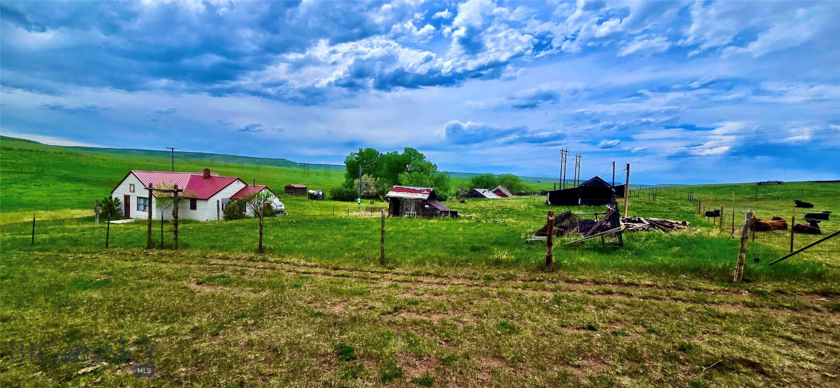 Located just south of Great Falls in Cascade County, this versatile 482.29± acre property offers a strong combination of pasture, tillable ground, and income potential. Approximately 322.69 acres are in pasture with 158.6 acres tillable, supported by perimeter and cross fencing, corrals, natural springs, water rights, and a well producing approx. 12 GPM. Improvements include a 3-bedroom, 1-bath farmhouse (1890), detached garage, and additional outbuildings. Currently generating $12,000/year in pasture lease income.
With no covenants or HOA, this property is well-suited for a cattle operation, agricultural investment, or potential future development (subject to county approval). A productive, income-producing Montana land holding with scale and flexibility.