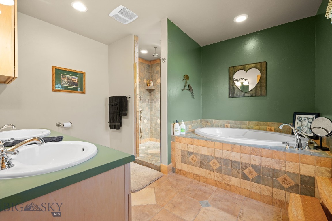 Valley Garden Golf Village - Residential