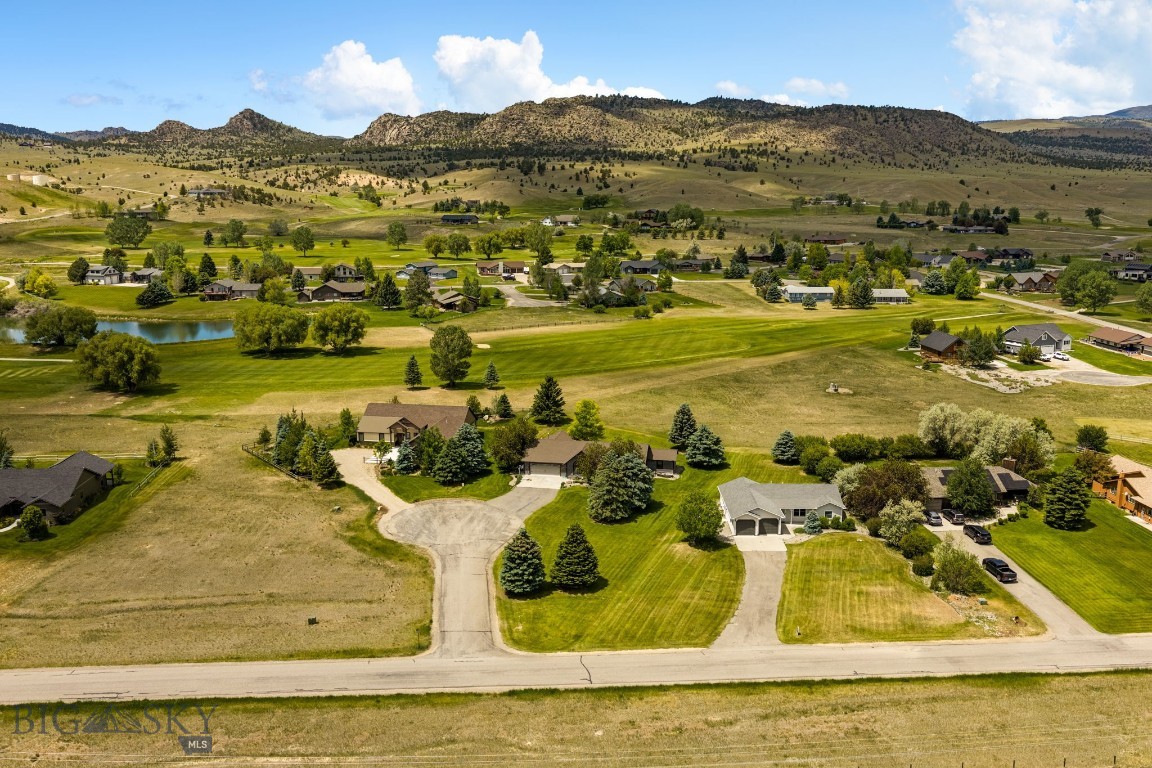 Valley Garden Golf Village - Residential