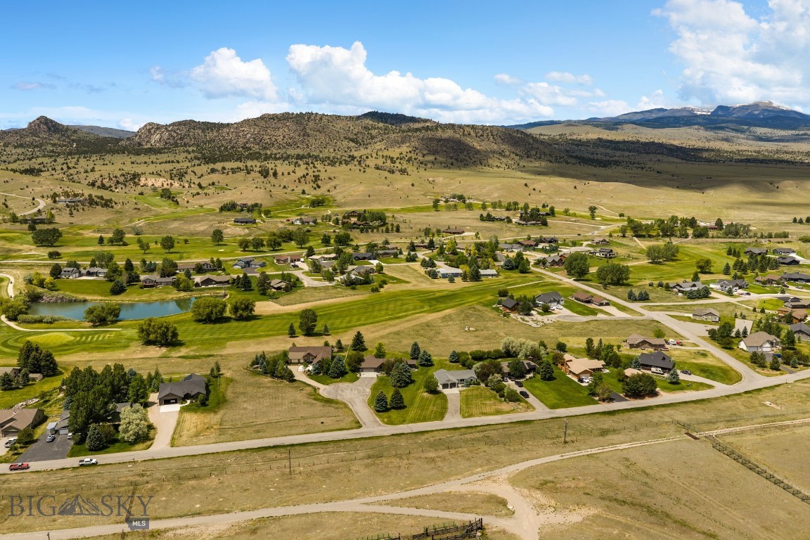 Valley Garden Golf Village - Residential