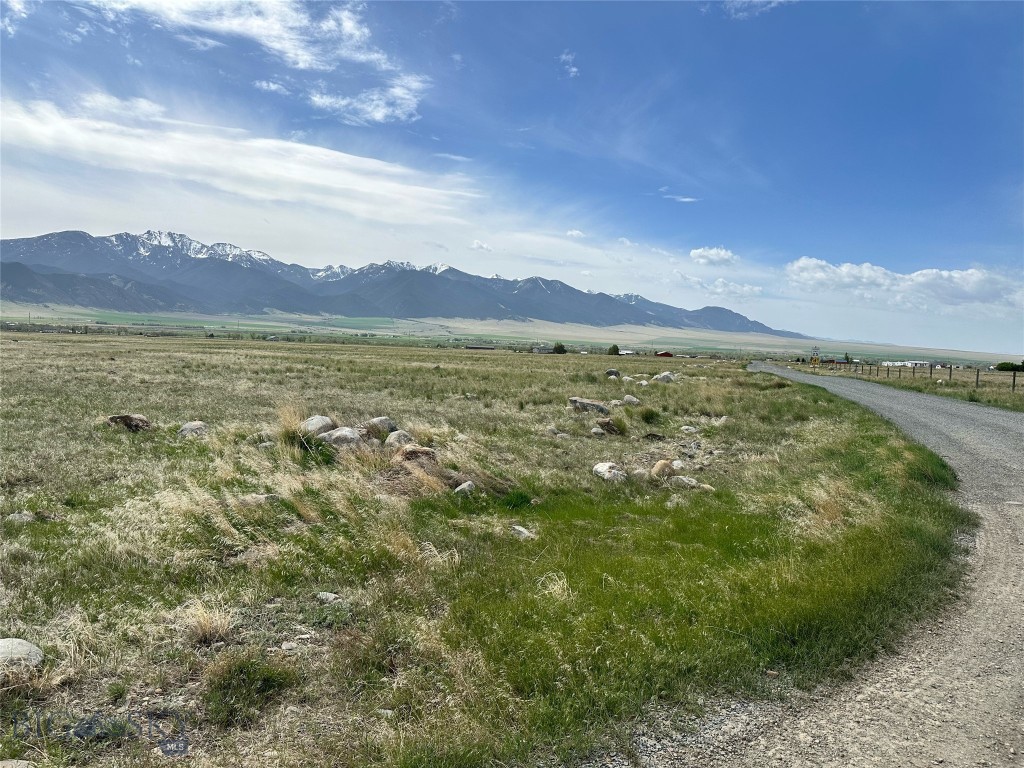 Own nearly 20 private acres with electricity at the lot line, level building areas, and year-round access off Jack Rabbit Lane. The parcel is outside the floodplain, allows livestock and modular/manufactured, and sits in a quiet valley framed by the Tobacco Root and Highland Mountains.
Only ~10 miles to Whitehall for cafes, schools, and the annual rodeo, with easy drives to Bozeman, Helena, and Butte for major services, airports, skiing, and seven nearby rivers. Bring your plans for a modern farmhouse, cabin, or horse setup—install your private well and septic and enjoy classic Montana big-sky living.
Build now or hold for the future.