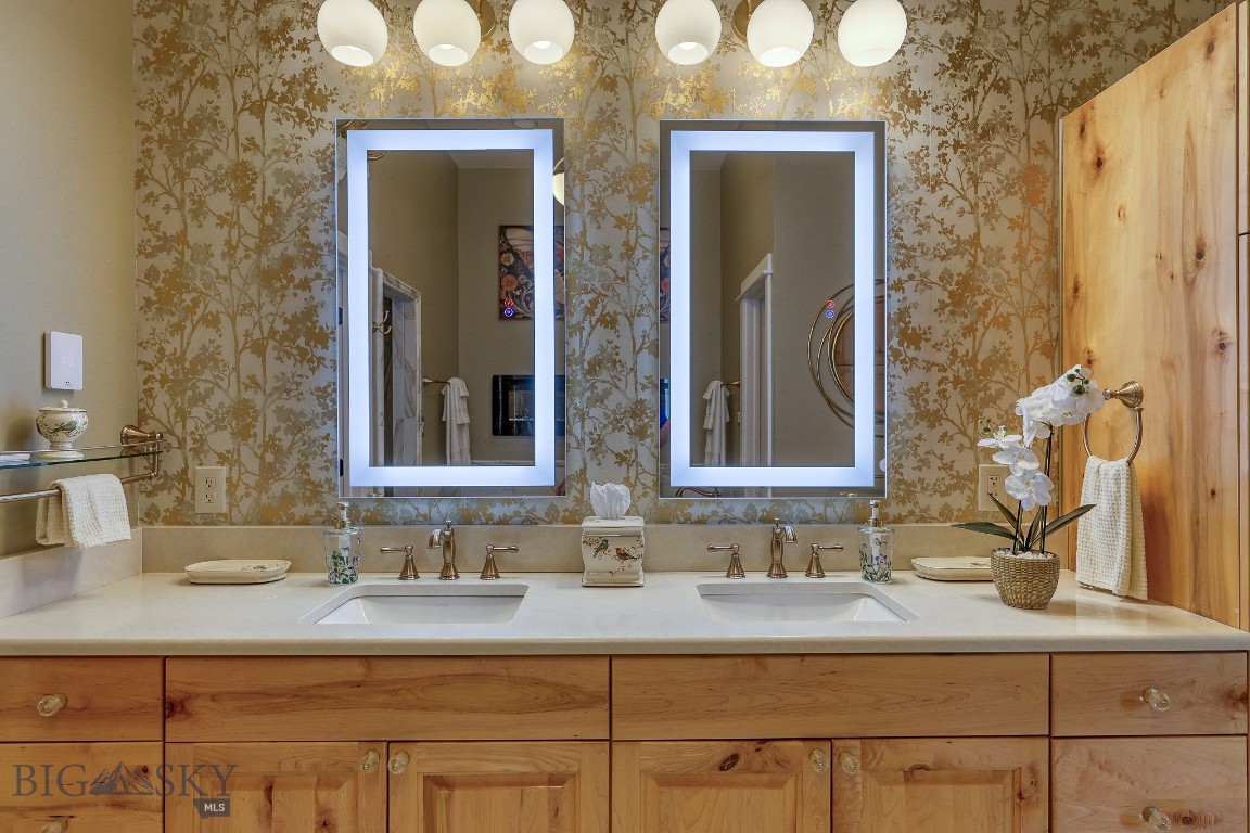 Crail Creek Club Condos - Residential
