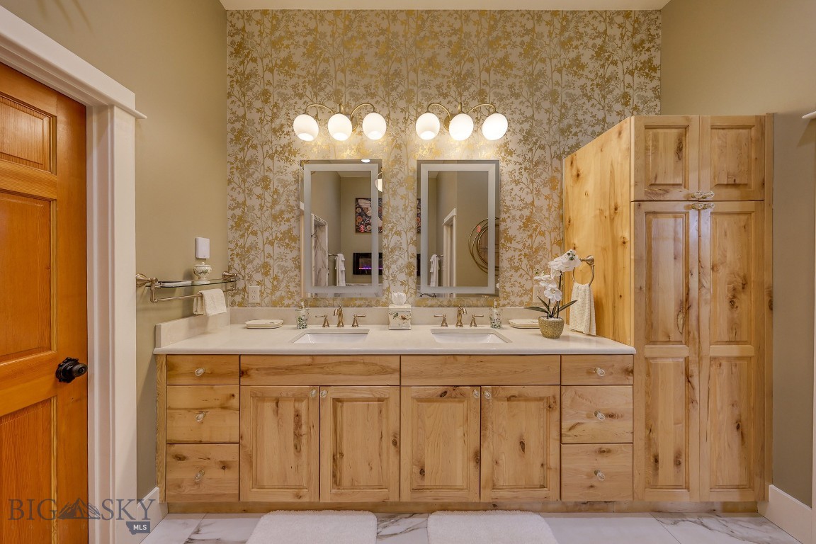 Crail Creek Club Condos - Residential