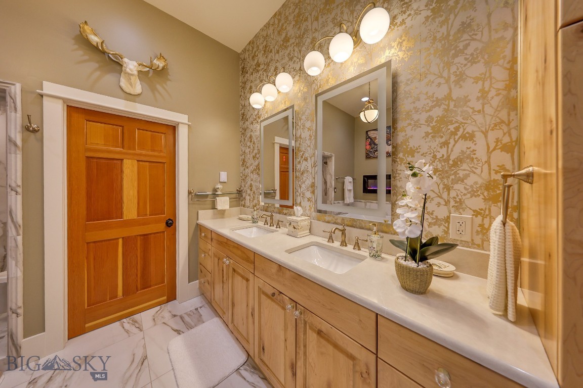 Crail Creek Club Condos - Residential