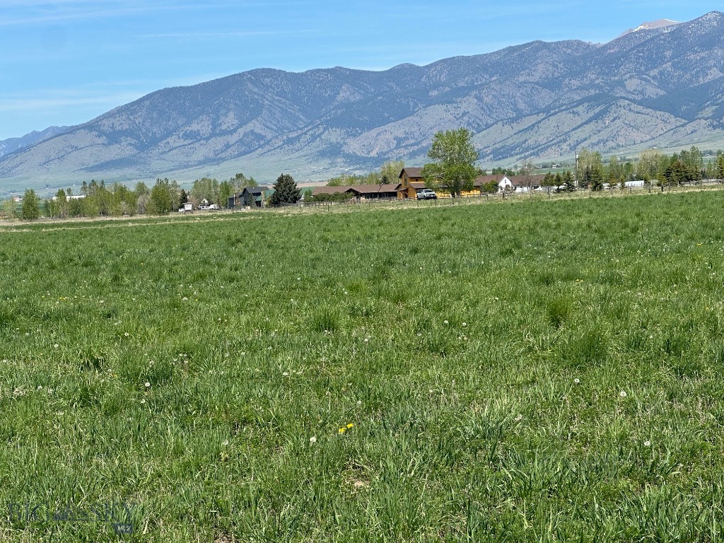 Ross Creek - Land