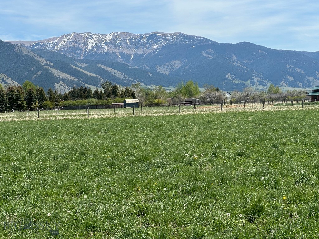 Outstanding views of the Bridger Mountain Range, easy access to Bozeman, Belgrade and the International Airport (BZN).  Clear views in all directions, vacant land no improvements.  Flat level land, has been used as cropland in the past.