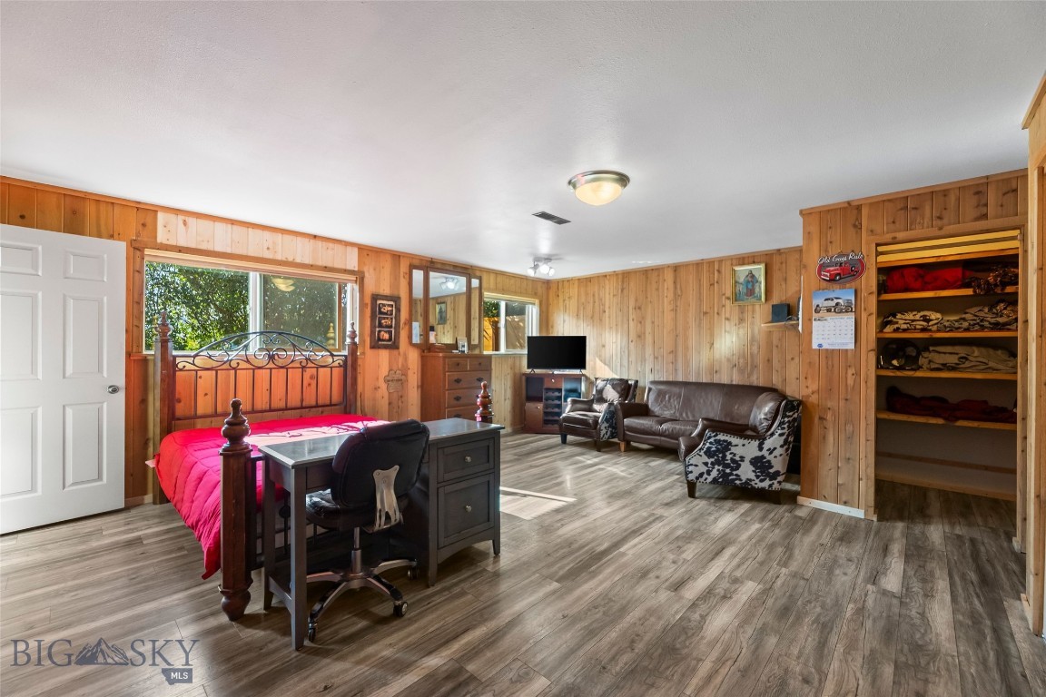 Star Additions - Commercial Sale