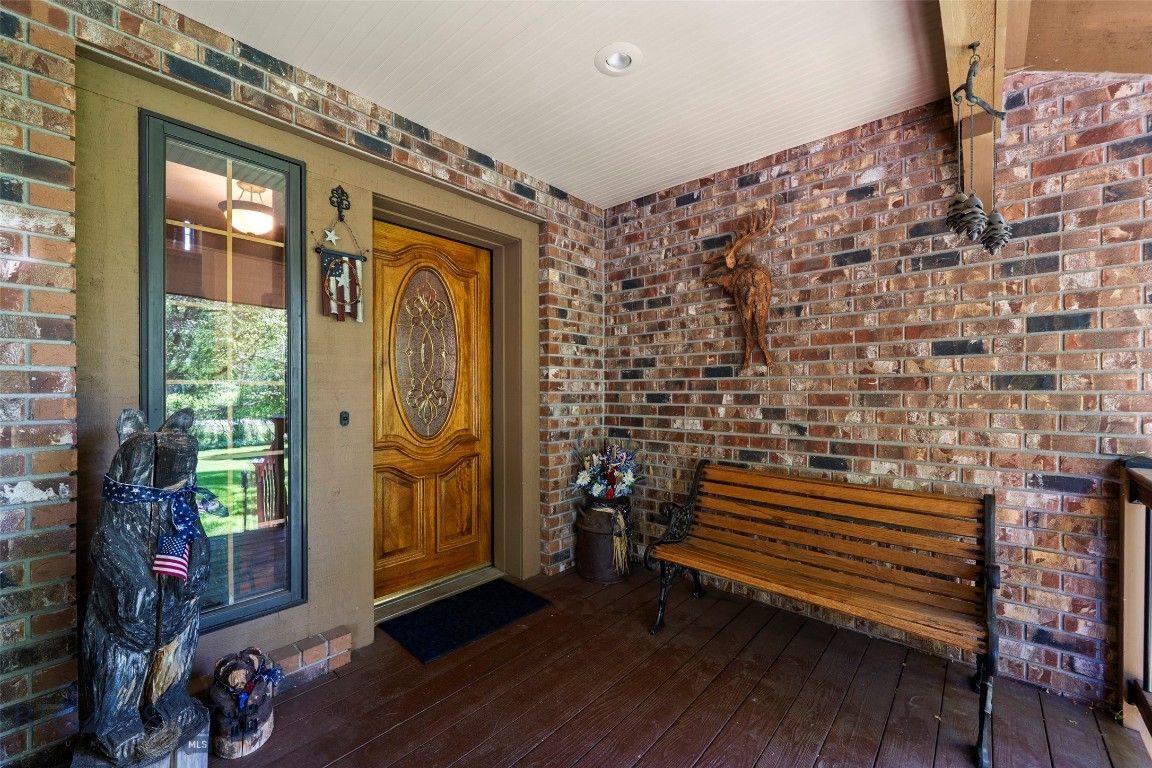 Sour Dough Creek Properties - Residential
