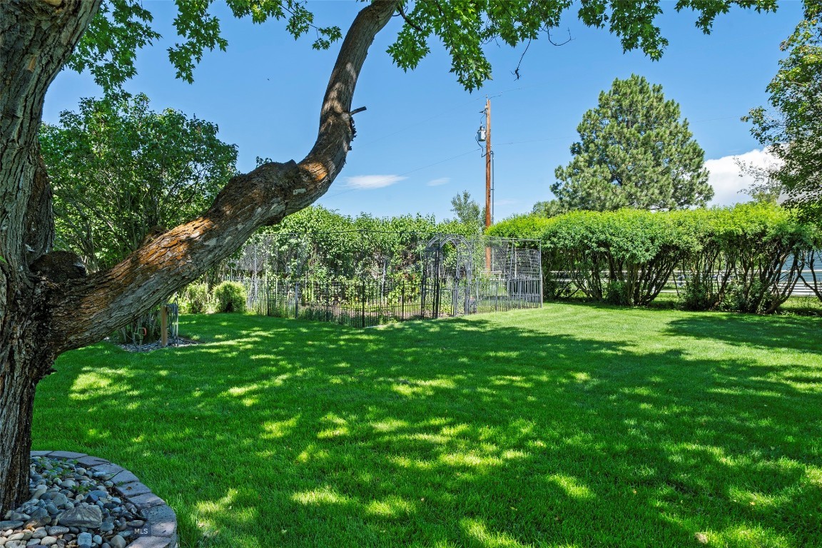Sour Dough Creek Properties - Residential
